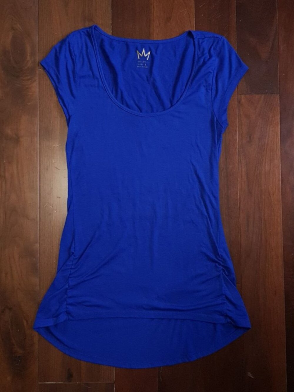 Nicki Minaj Blue Shirt